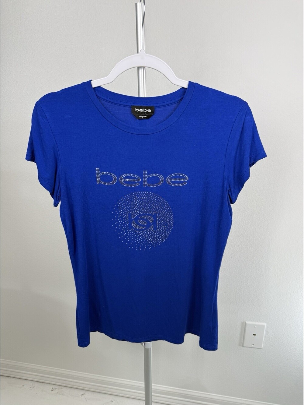 Bebe Womens L Royal Blue Rhinestone Logo Tee Y2K Bling Fitted Cap Sleeve T Shirt